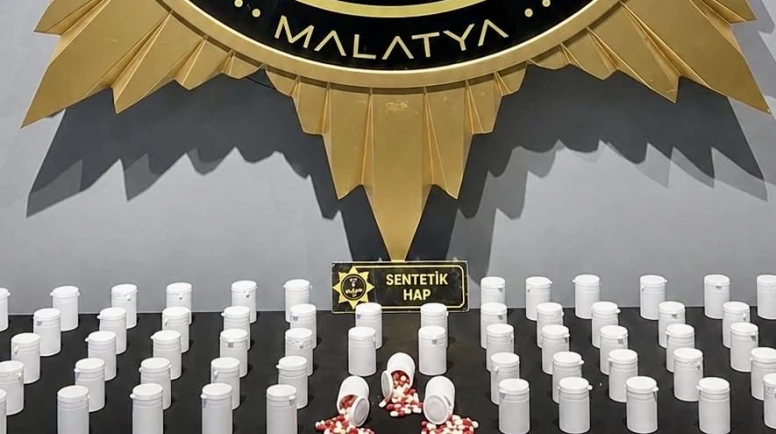 Uyuşturucu Operasyonunda 3 Bin 892 Hap Ele Geçirildi