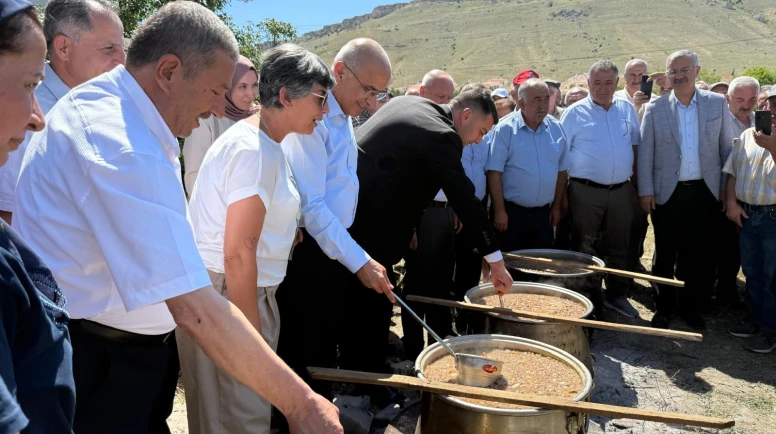 Darende’de Bin Kişilik Aşure Buluşması