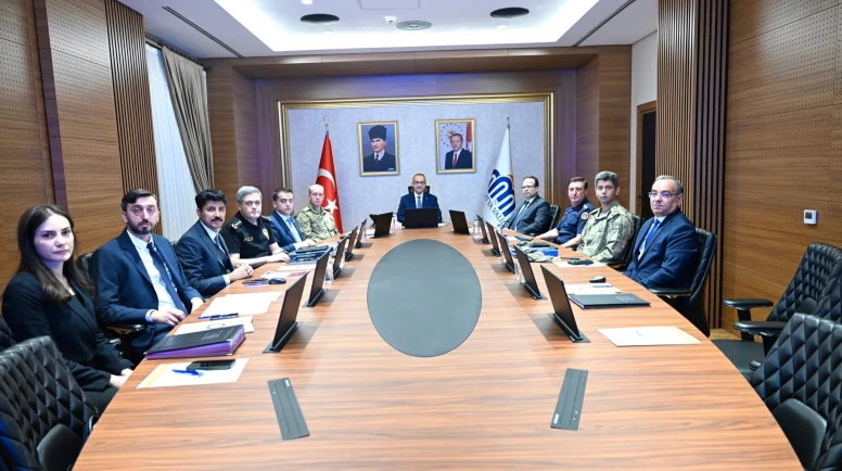 Bir Haftada 12 Zanlı Tutuklandı, 82 Aranan Şahıs Yakalandı!