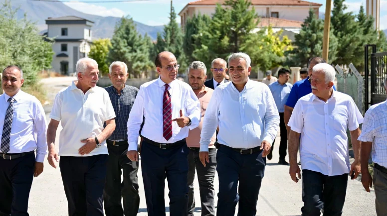 Başkan Geçit, Kuyulu Mahallesi'ndeki Yatırımları Yerinde İnceledi