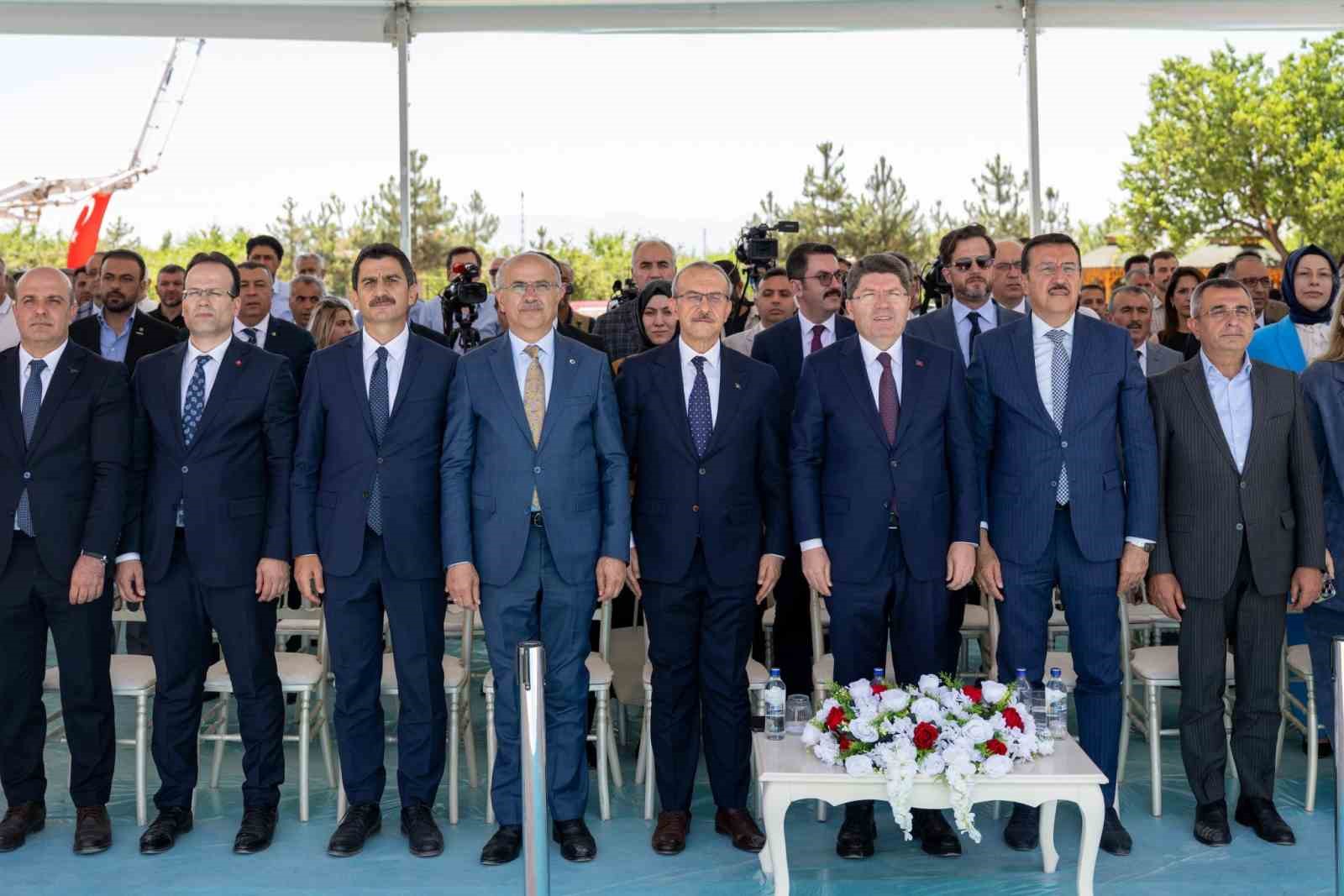 malatya-bolge-adliye-mahkemesinin-temeli-bakan-tuncun-katilimi-ile-atildi