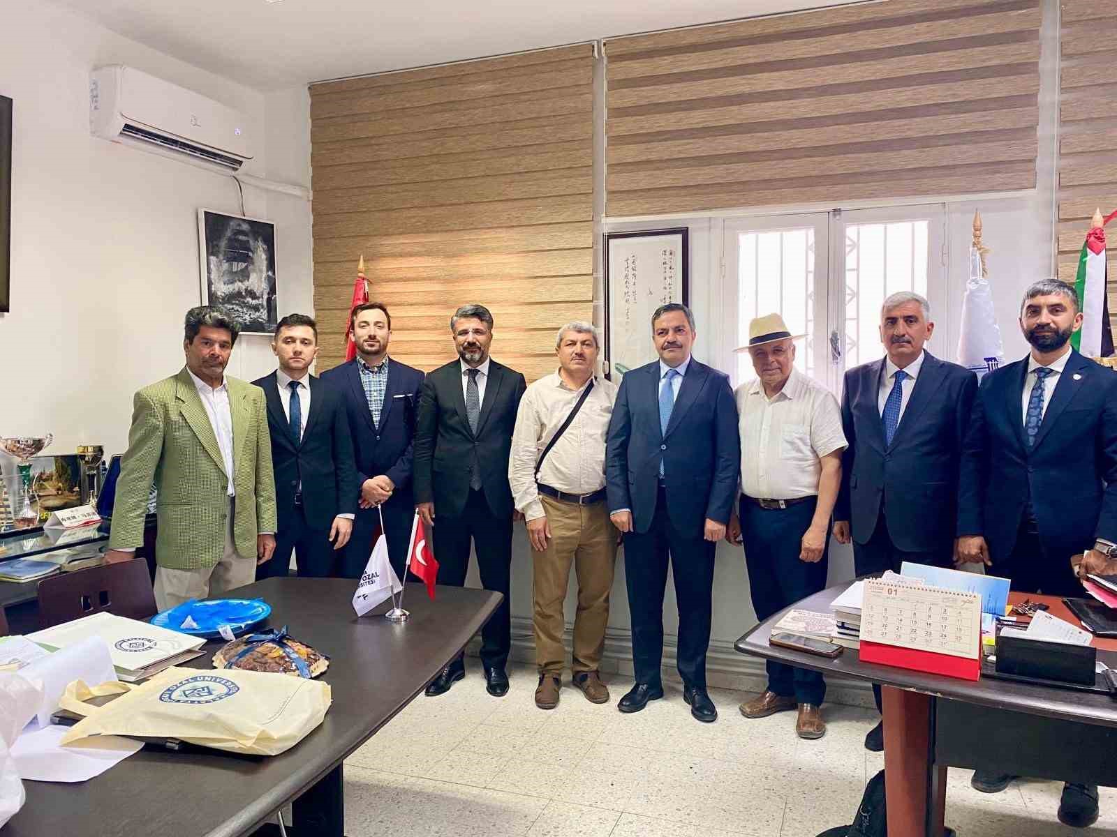 mtu-heyetinden-tunusta-akademik-is-birligi-ziyareti