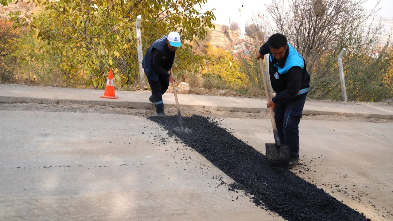 Battalgazi Belediyesi asfalt yama çalışması