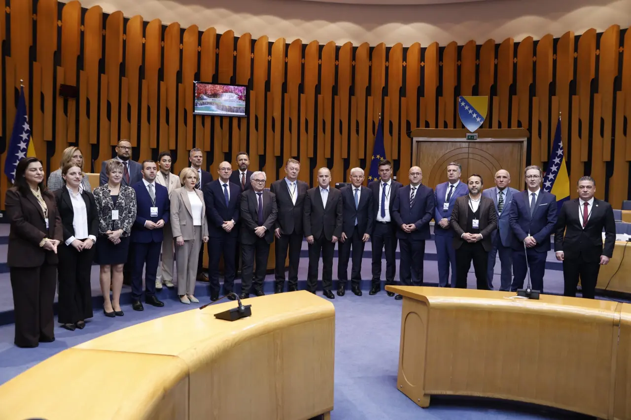 Abdurrahman Babacan’ın Saraybosna’daki temasları kapsamında yaptığı görüşmelerden bir kare