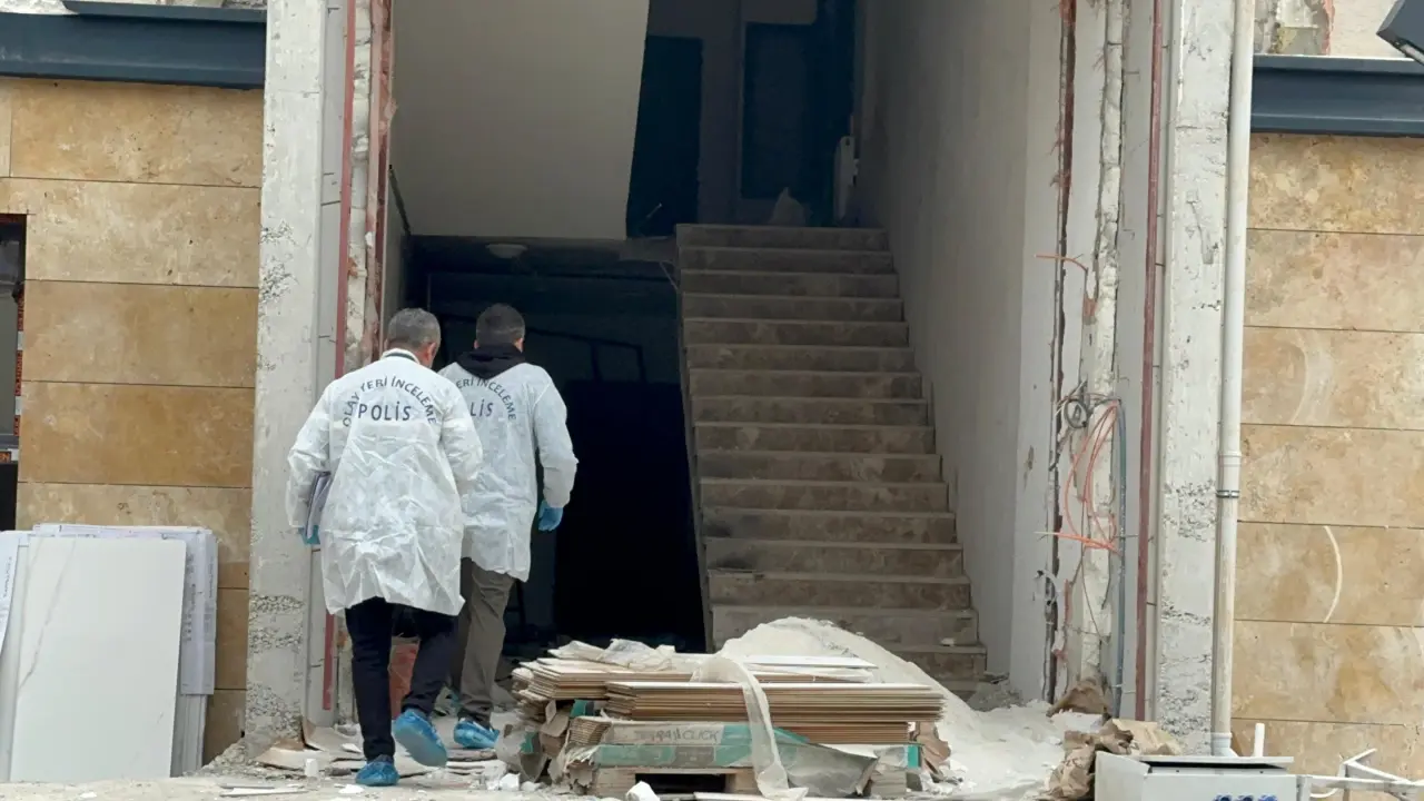 Olayın yaşandığı inşaat alanı ve güvenlik şeridi