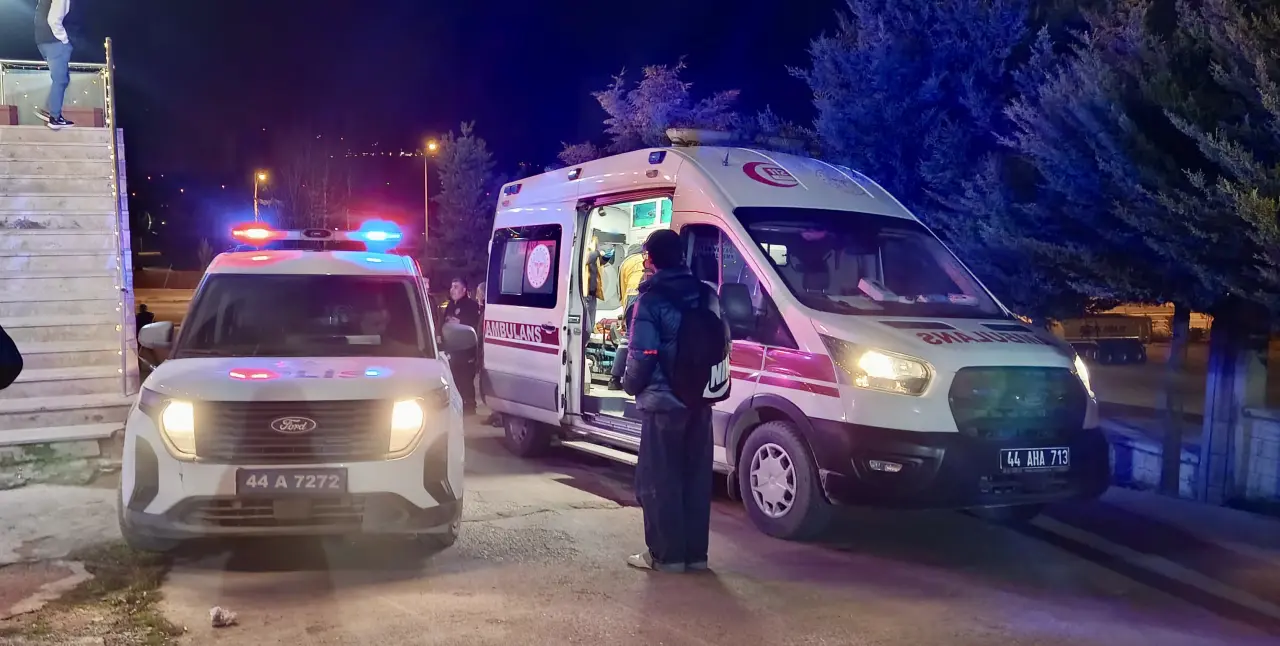 Olayın yaşandığı Malatya Battalgazi'deki Mimar Sinan Rezidansları ve polis ekiplerinin incelemesi