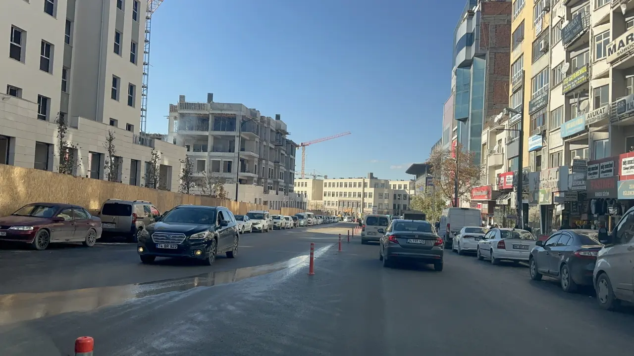 Malatya rezerv alan inşaat çalışmaları ve asfaltlanan yol