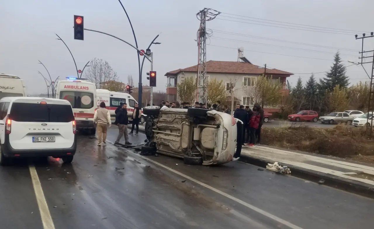 Malatya Topsöğüt Mahallesi zincirleme trafik kazası olay yeri