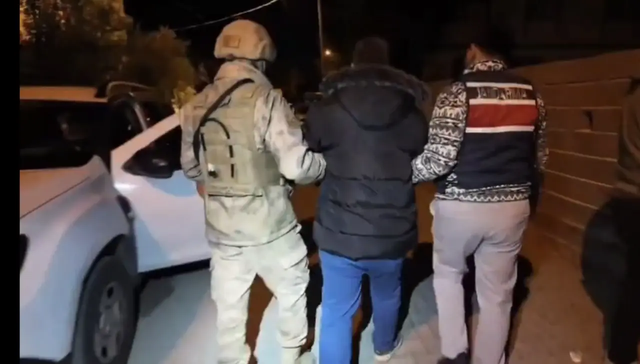 Malatya Jandarma ekipleri terör operasyonu gözaltı