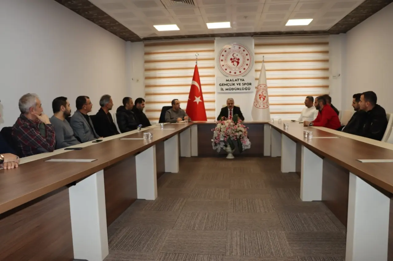 Malatya Gençlik ve Spor İl Müdürlüğü değerlendirme toplantısı Ebu Bekir Kayhan