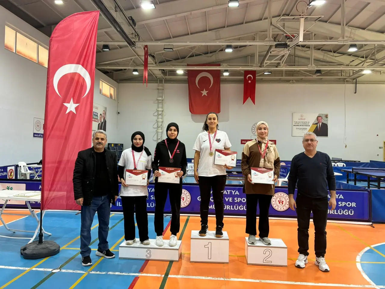 Malatya YURTLİG masa tenisi müsabakaları ödül töreni