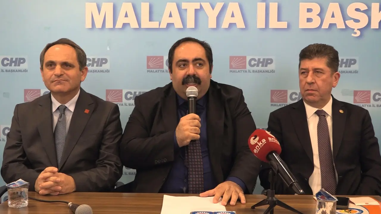 CHP Malatya İl Başkanlığı basın toplantısı Yaşar Tüzün ve Ecevit Keleş