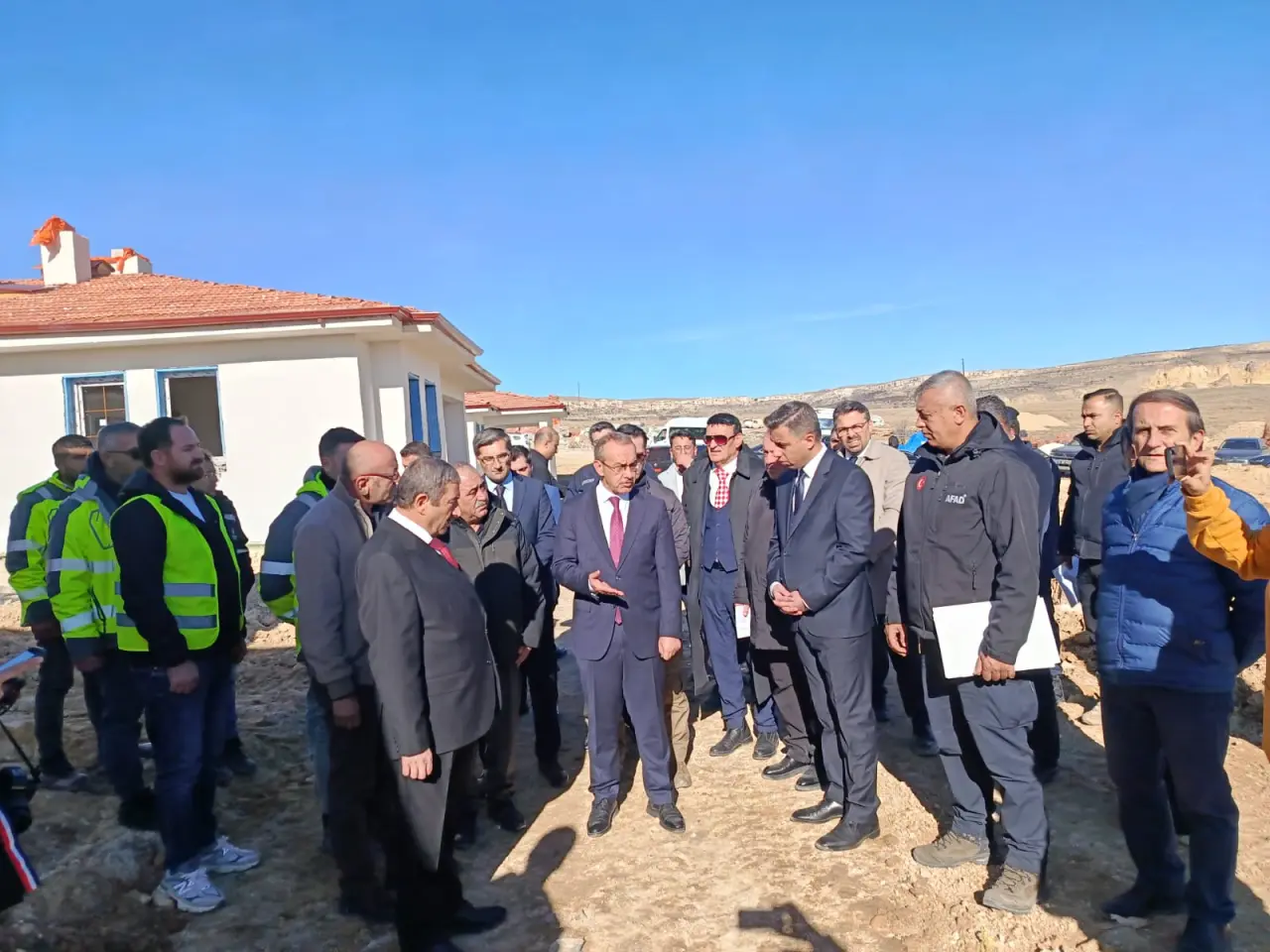 Malatya Valisi Seddar Yavuz Darende Ağılbaşı köy evi anahtar teslimi