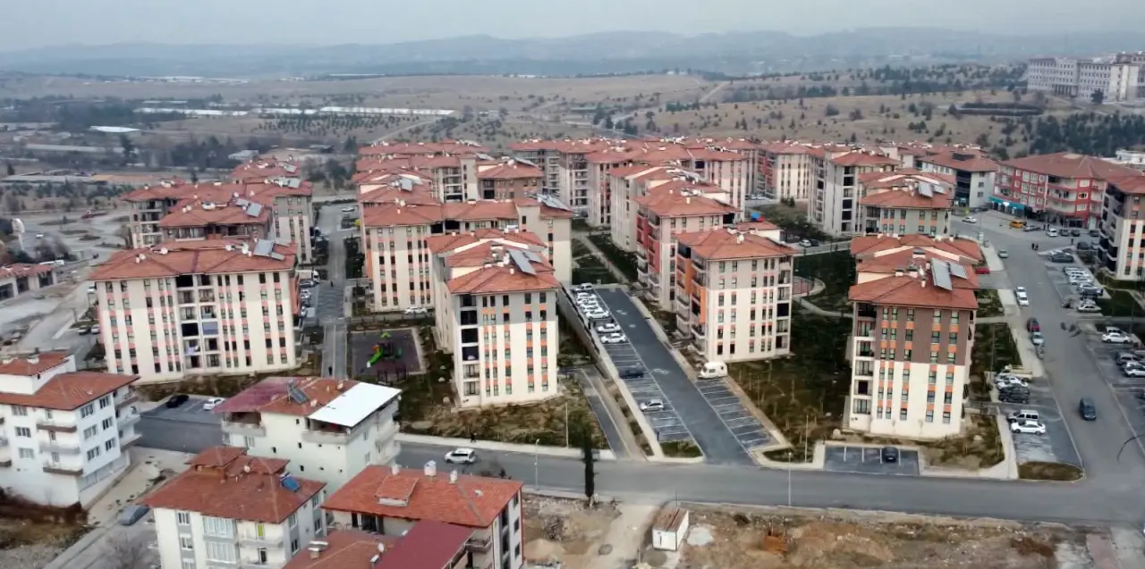 Sosyal donatı alanlarıyla dikkat çeken Yeşilevler Sitesi
