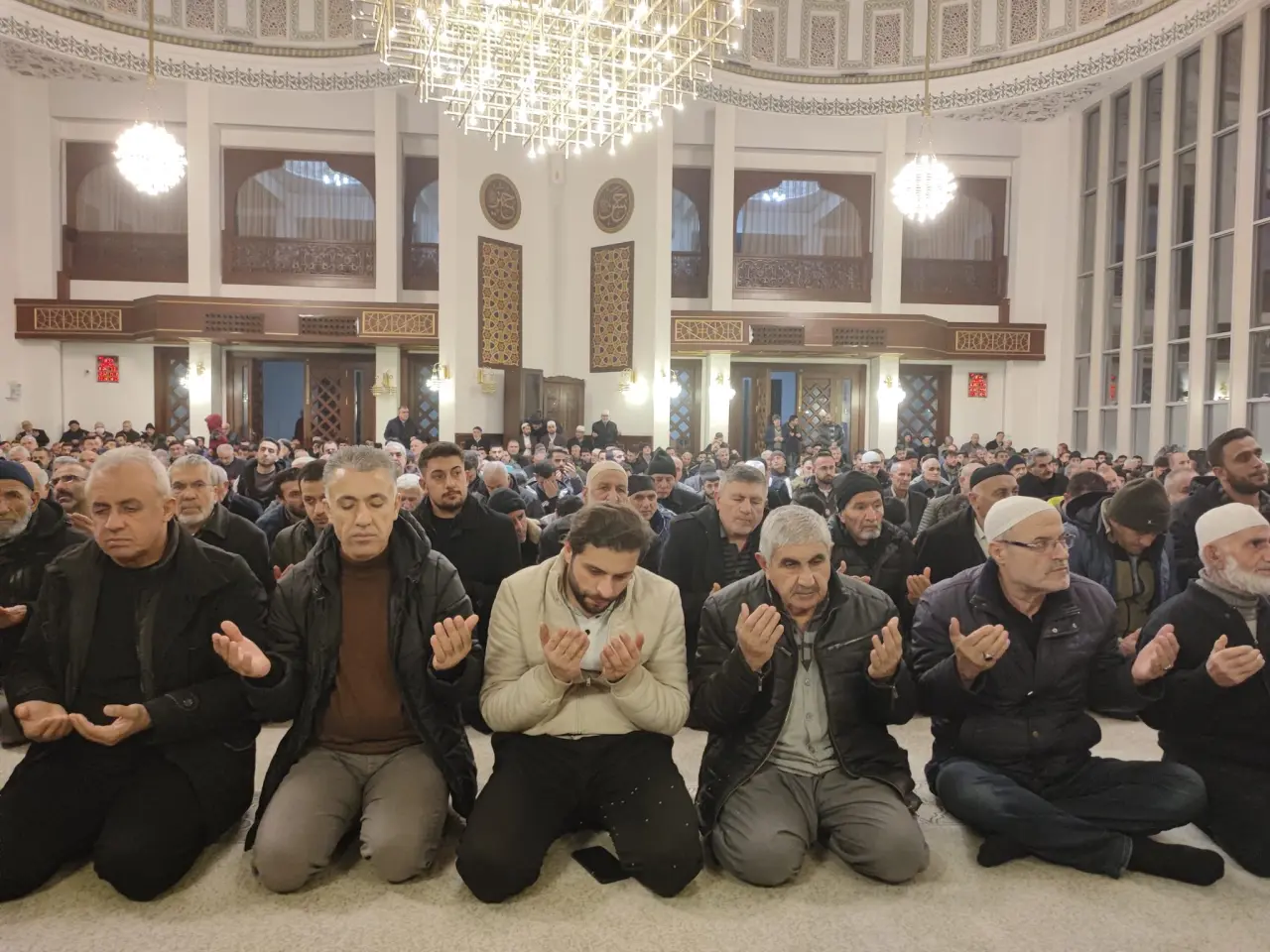 Battalgazi Kernek Karagözlüler Camii’nde Regaib Kandili programı