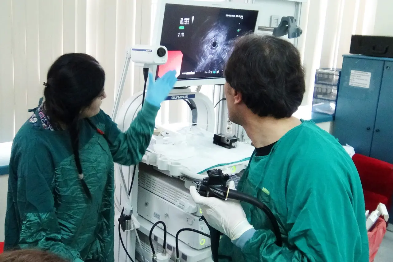 Kolonoskopi ve endoskopi cihazı ile teşhis