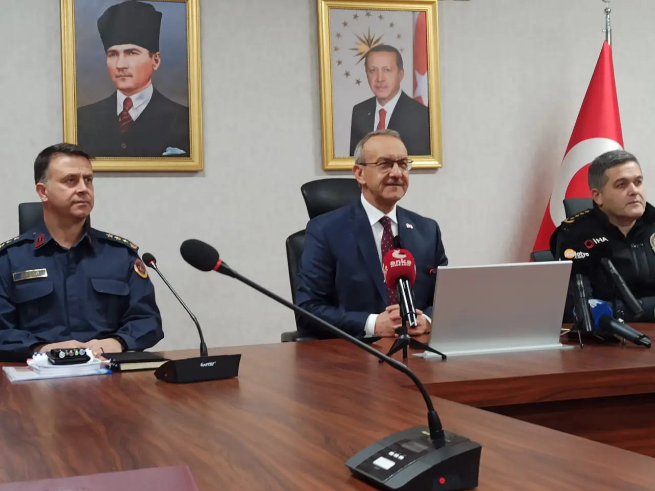 Malatya Valisi Seddar Yavuz 2025 yılı asayiş toplantısı