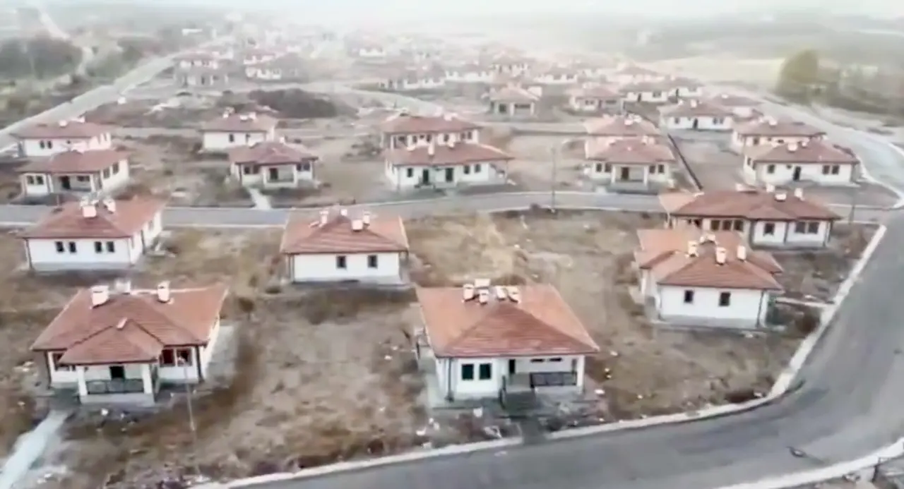 Malatya Akçadağ İkinciler Mahallesi yeni yapılan köy evleri