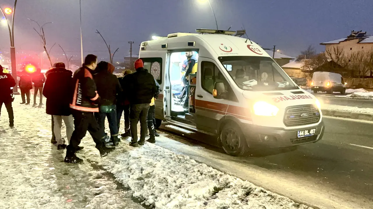 Kuzey Kuşak Yolu kaza yeri ve sağlık ekipleri