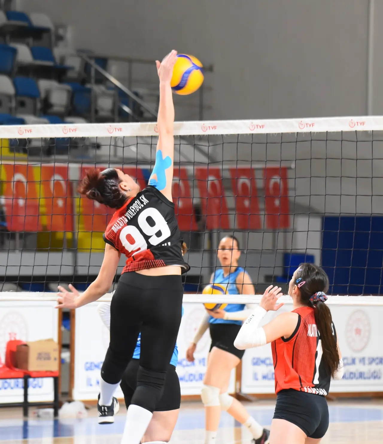 Malatya Voleybol Hakkari Maemtal maç anı smaç