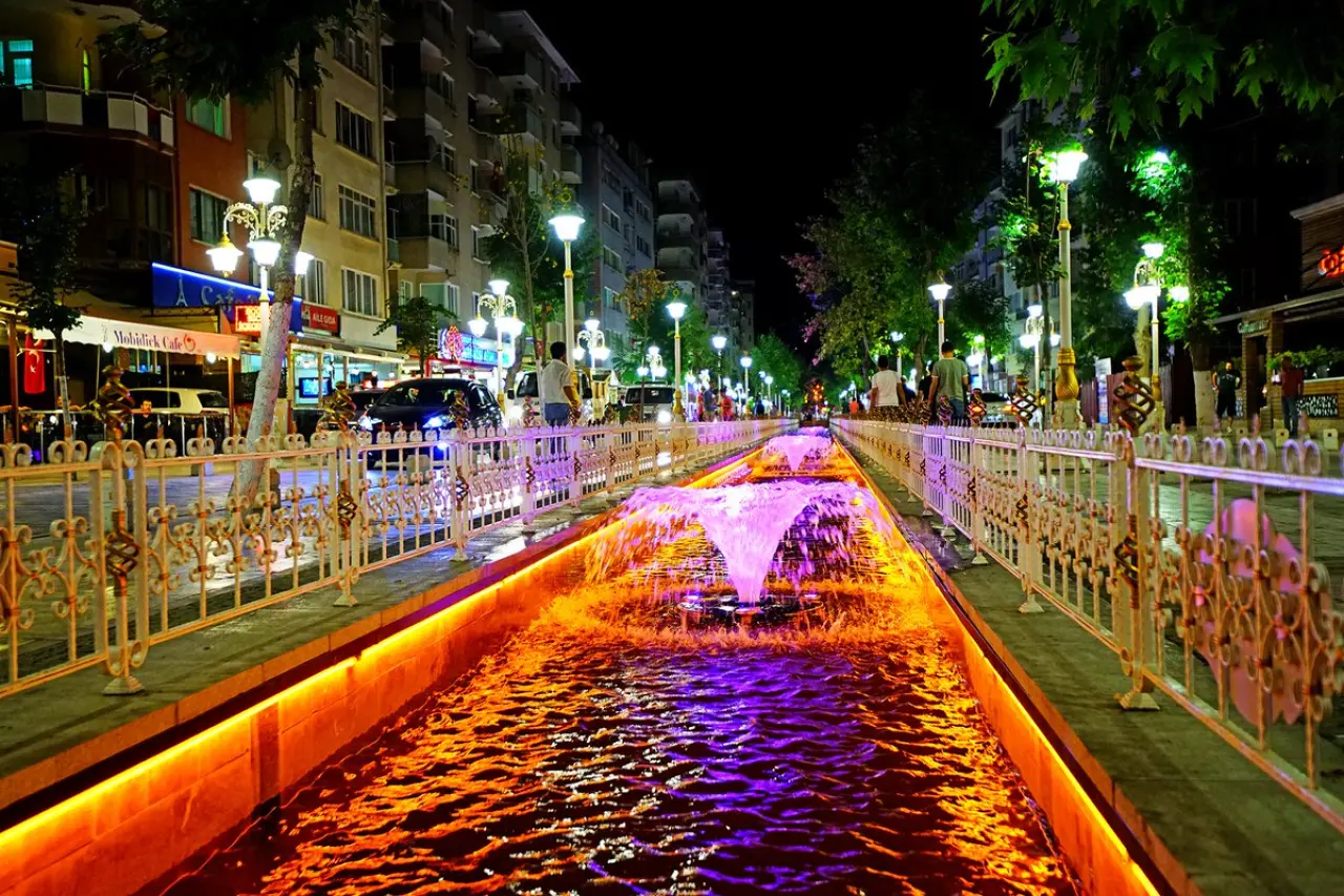malatya kanalboyu caddesi, kernek şelalesi