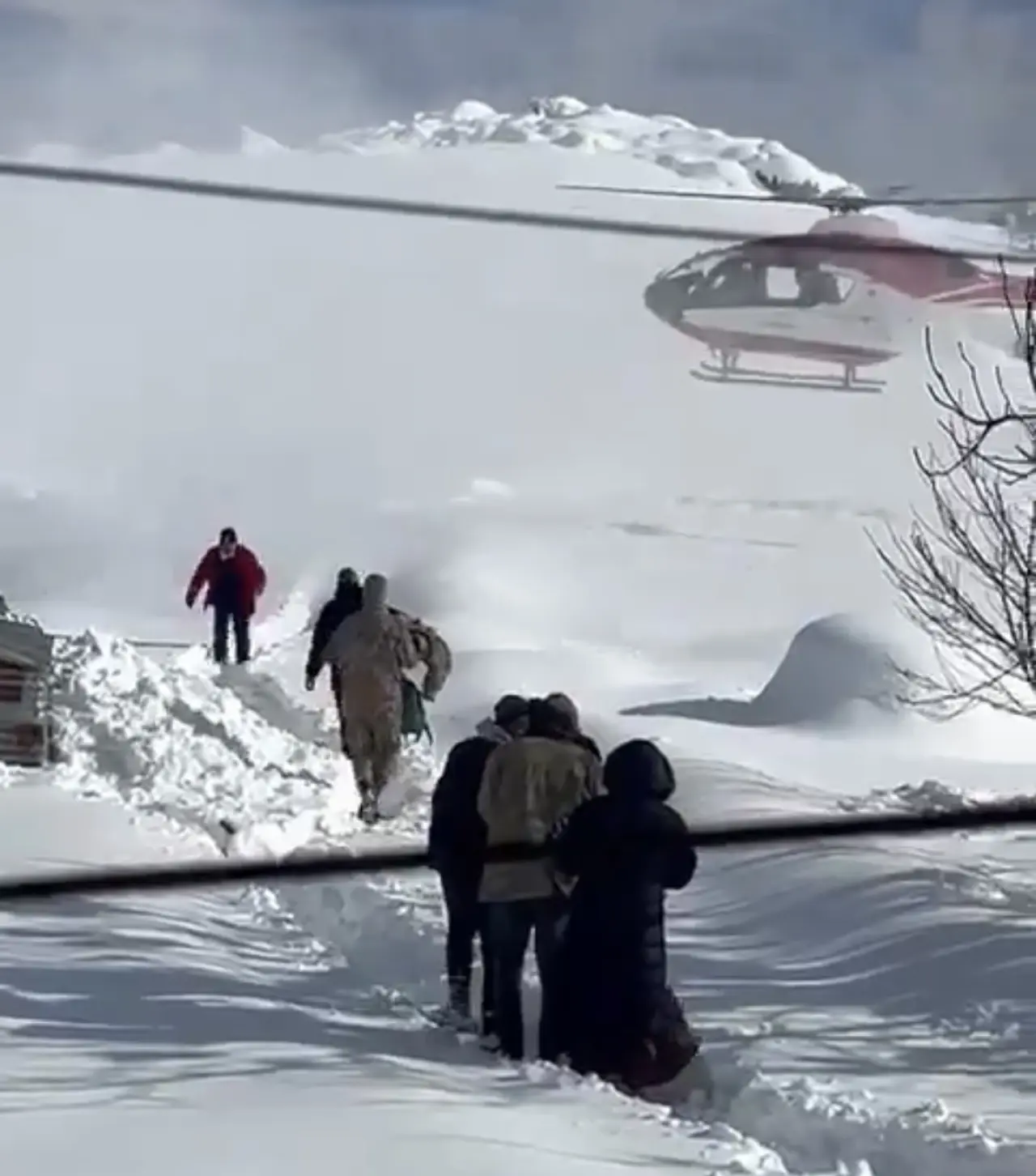 Malatya Pütürge ambulans helikopter karlı zemine iniş