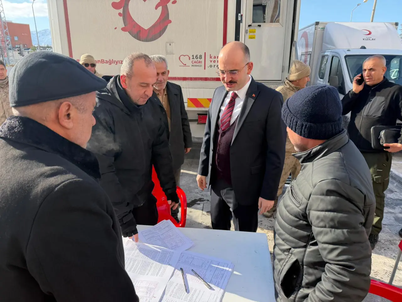 Doğanşehir Kaymakamı Ahmet Fatih Sungur kan bağışı