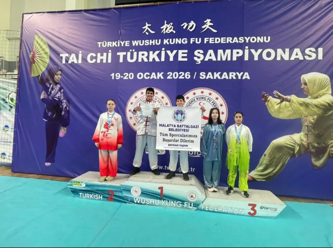 Battalgazi Belediyesi Wushu takımı madalya töreni