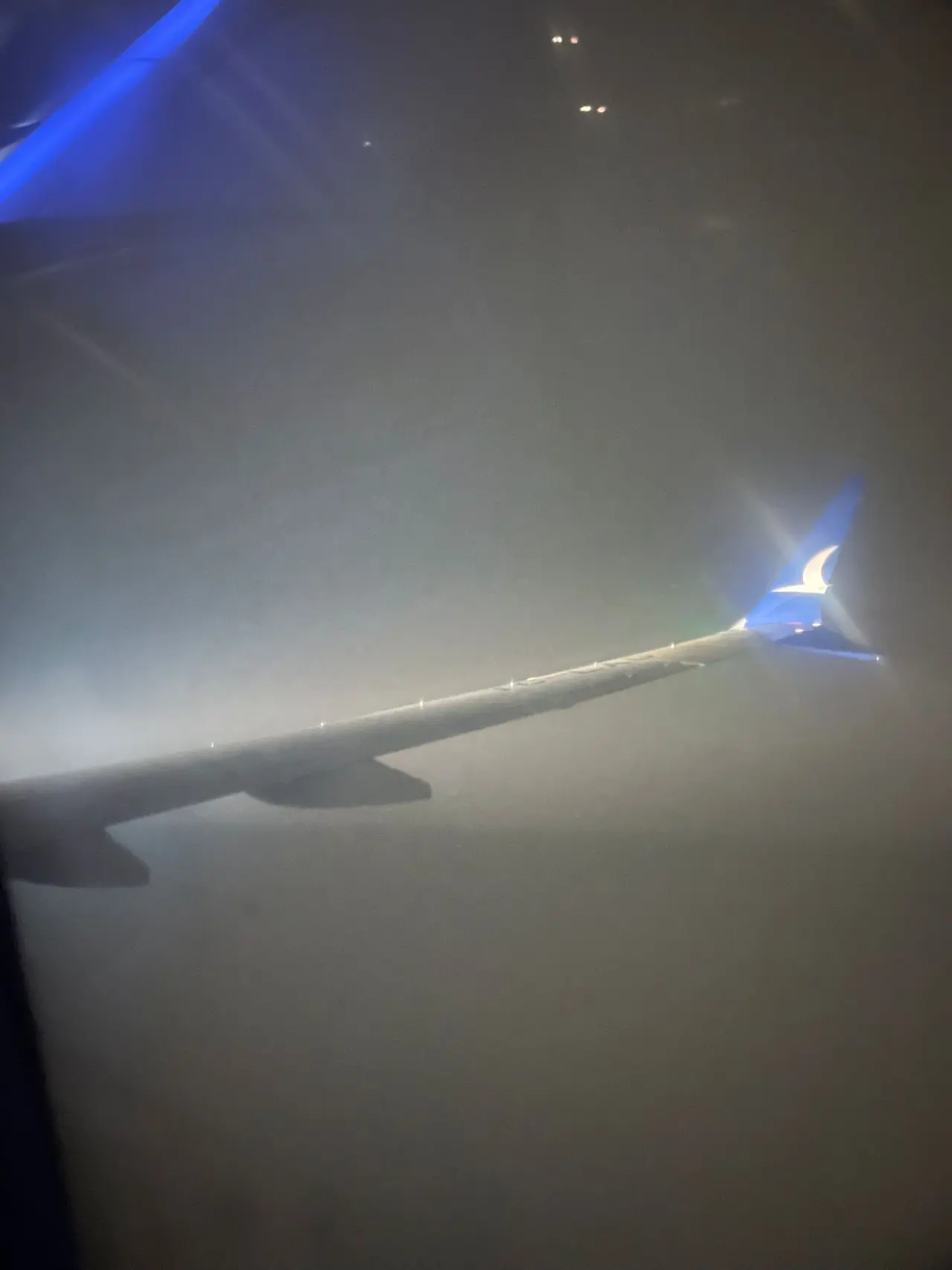 Malatya Erhaç Havalimanı karlı pist ve uçak