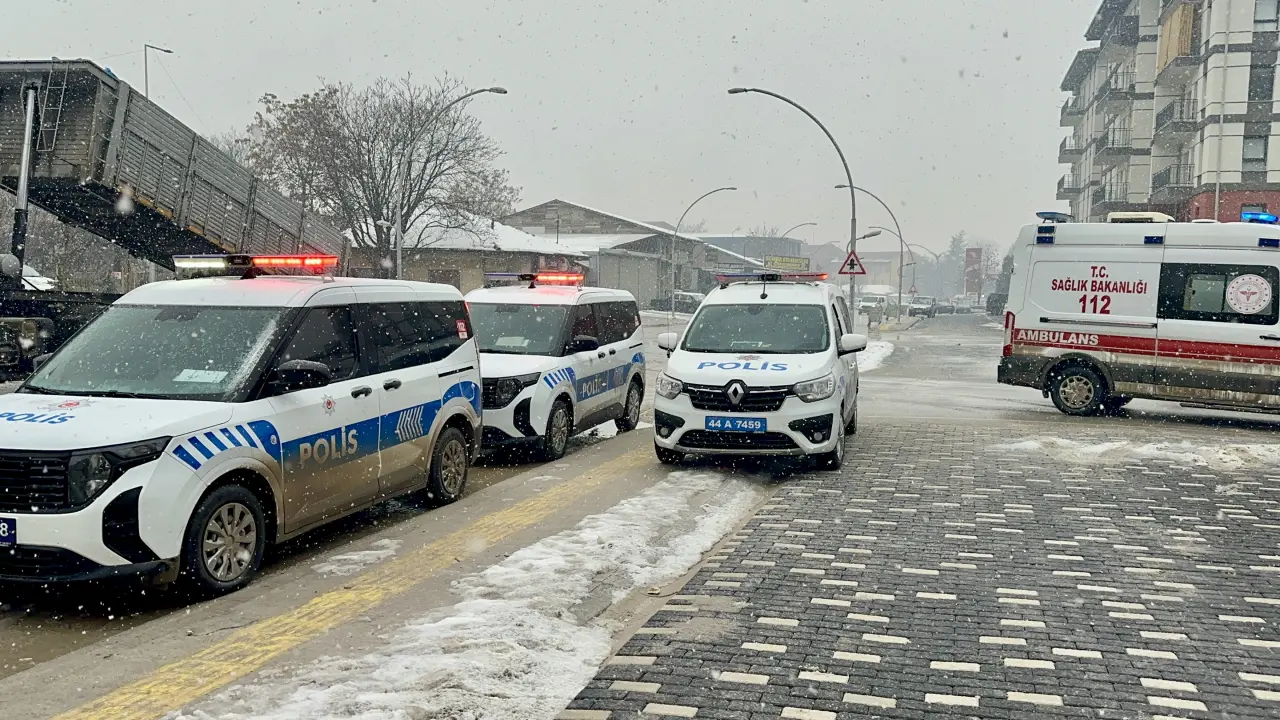 Malatya Sanayi Caddesi TOKİ konutları polis ekipleri