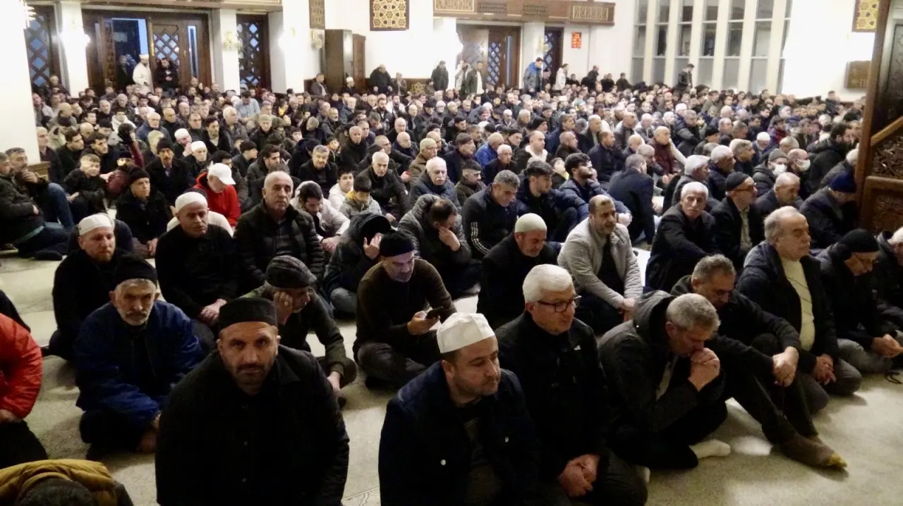 Malatya Berat Kandili cami cemaati