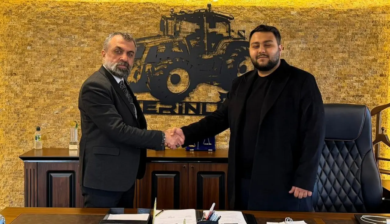 İhsan Akın ve Emre Serin traktör protokolü imza töreni