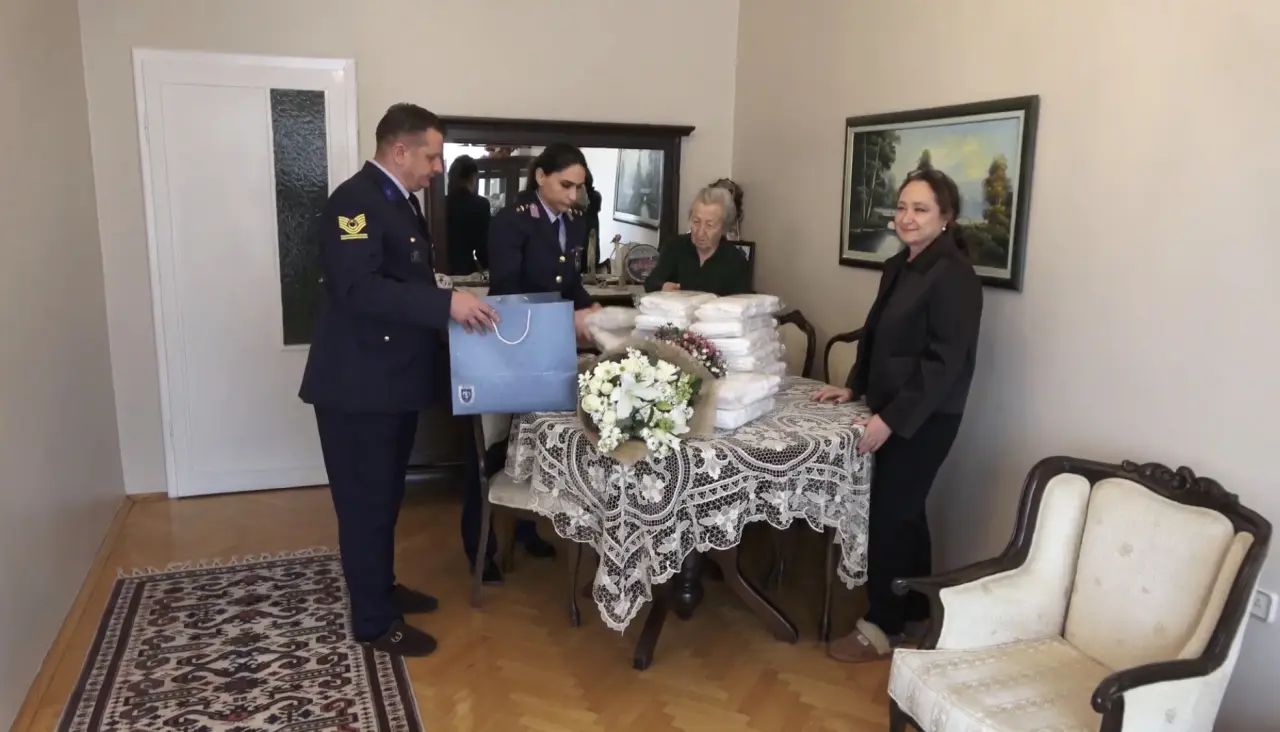 Hatice Güner el emeği asker boyunlukları