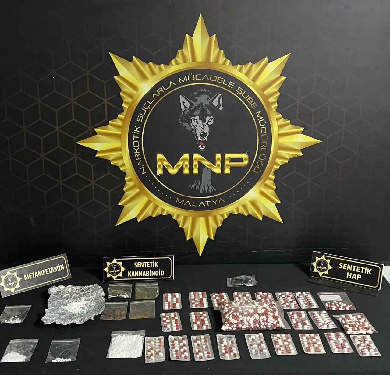 Malatya Narkotik Şube uyuşturucu operasyonu ele geçirilen malzemeler
