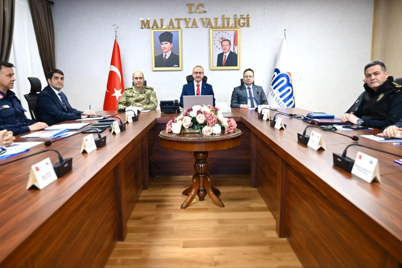 Malatya Valisi Seddar Yavuz başkanlığında Genişletilmiş İl Güvenlik ve Asayiş Toplantısı
