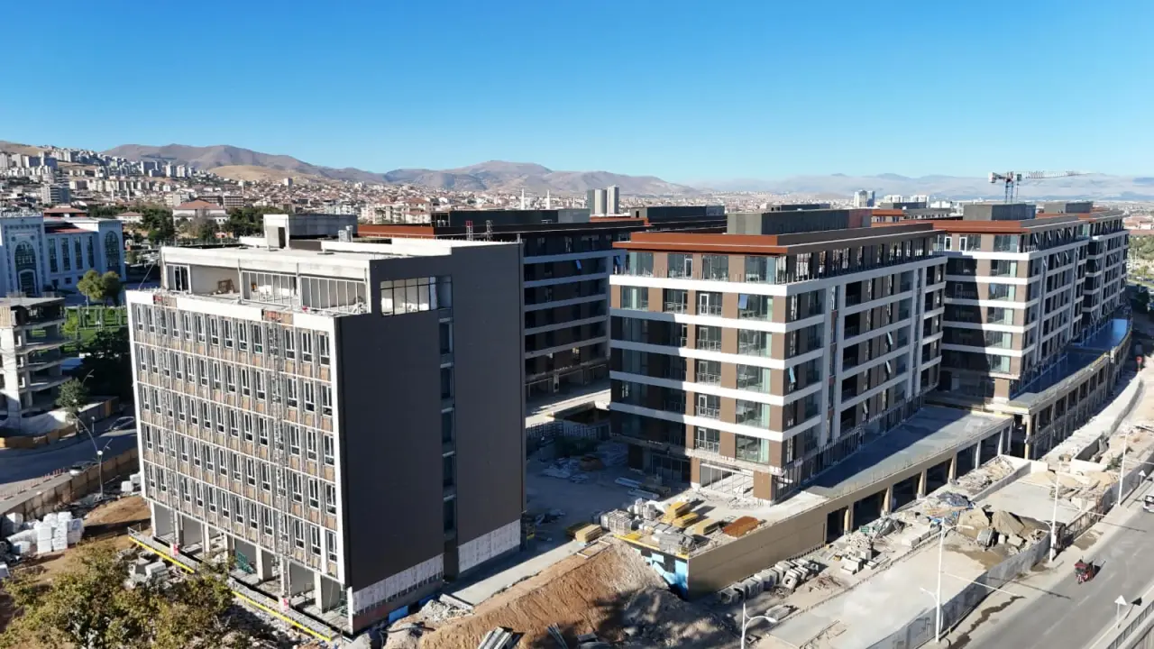 Malatya Eski hal binası yerine yapılan oteller, dükkanlar ve otoparklar